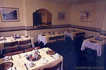 Four Stars Hotel Лондон Екстериор снимка