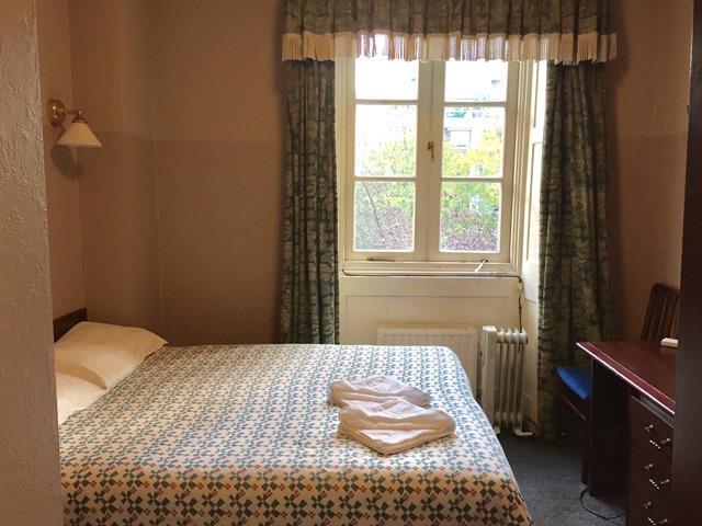 Four Stars Hotel Лондон Екстериор снимка